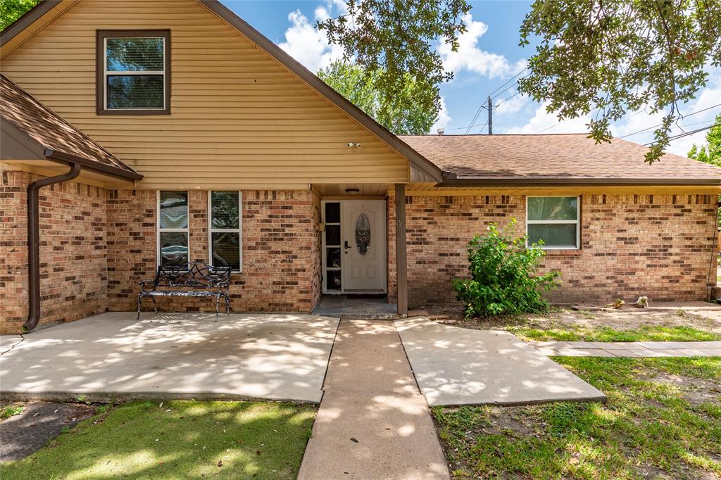 2302 Peach Lane