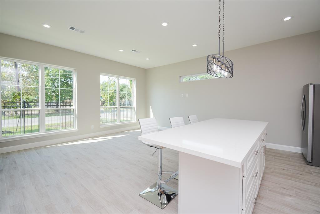 147 S 66 Street, Houston, Texas image 9