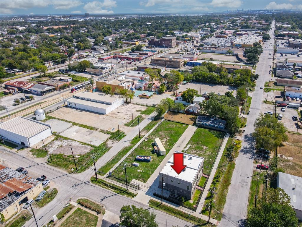 147 S 66 Street, Houston, Texas image 34
