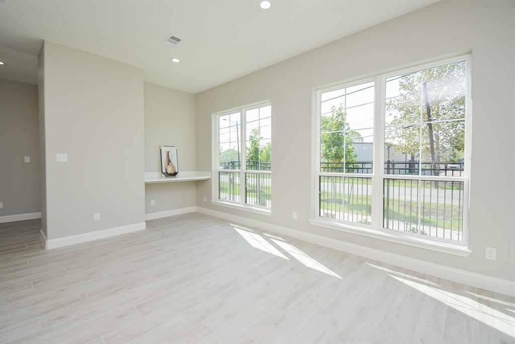 147 S 66 Street, Houston, Texas image 8