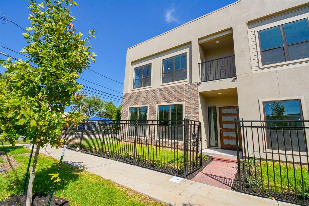 147 S 66 Street, Houston, Texas image 3