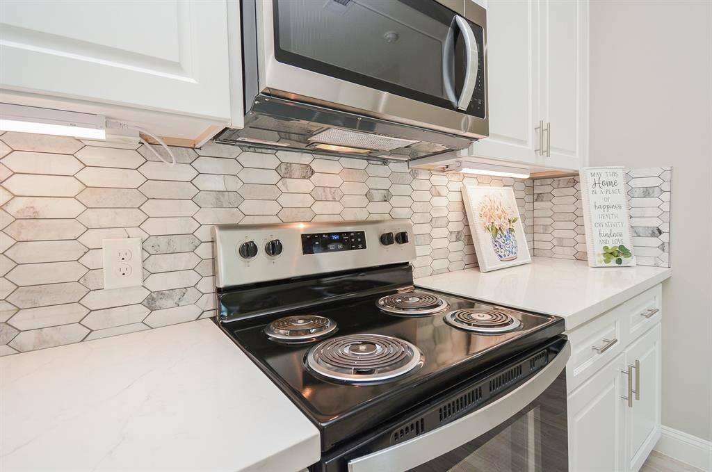 147 S 66 Street, Houston, Texas image 14