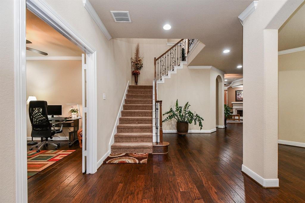 28030 Sugarside Glen Drive, Katy, Texas image 9
