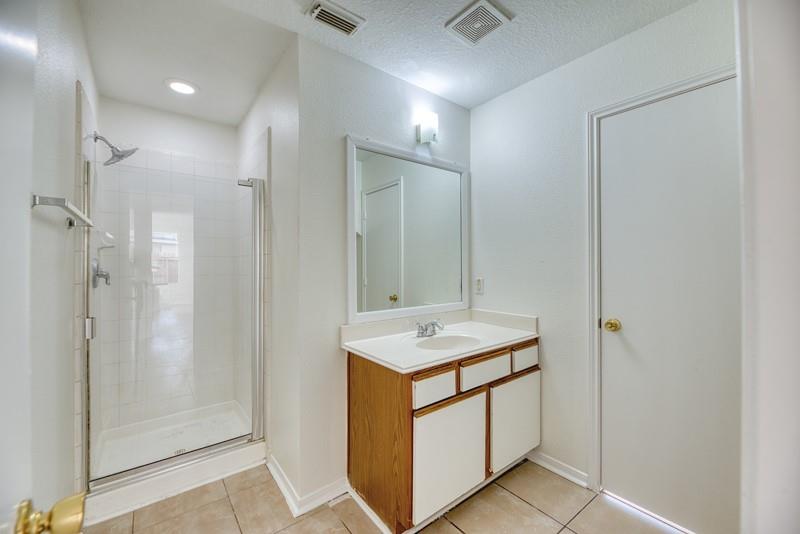 7210 Fox Hall Lane, Humble, Texas image 7
