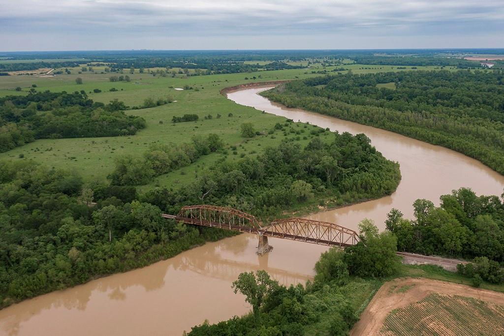 1788 County Road 444, Snook, Texas image 2