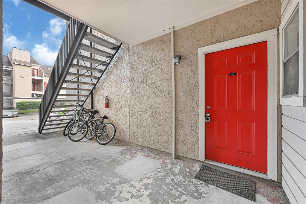 10855 Meadowglen Lane #806, Houston, Texas image 5