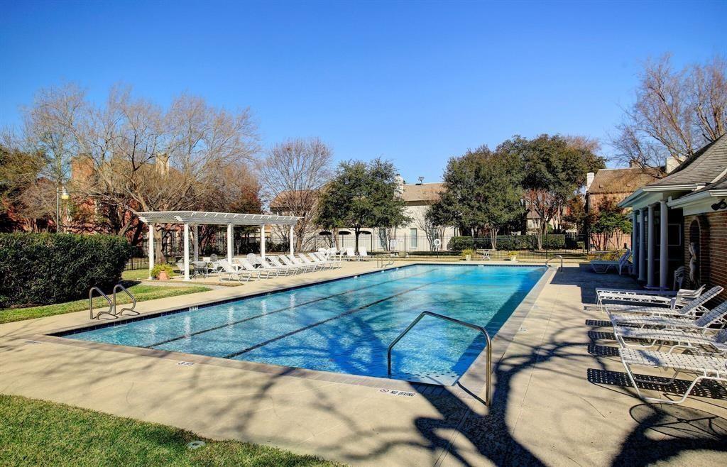 7530 Chevy Chase Drive, Houston, Texas image 40