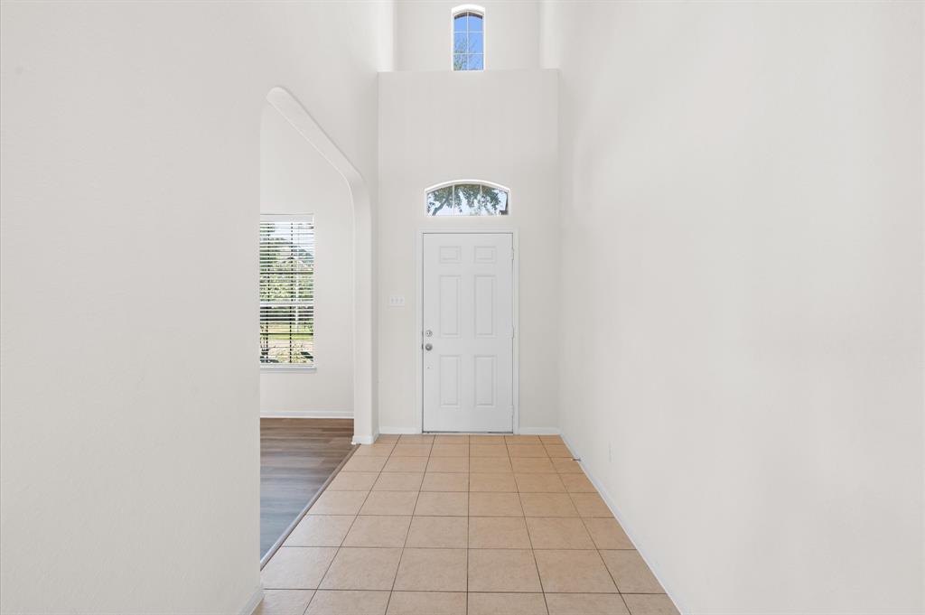 24427 N Tide Bay Circle, Katy, Texas image 3