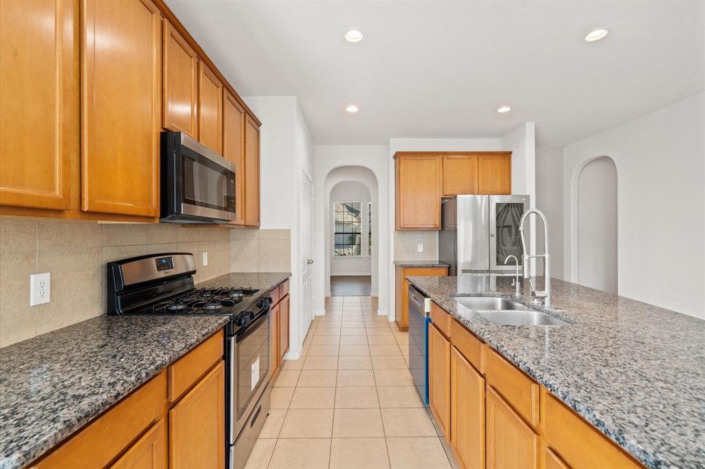24427 N Tide Bay Circle, Katy, Texas image 7