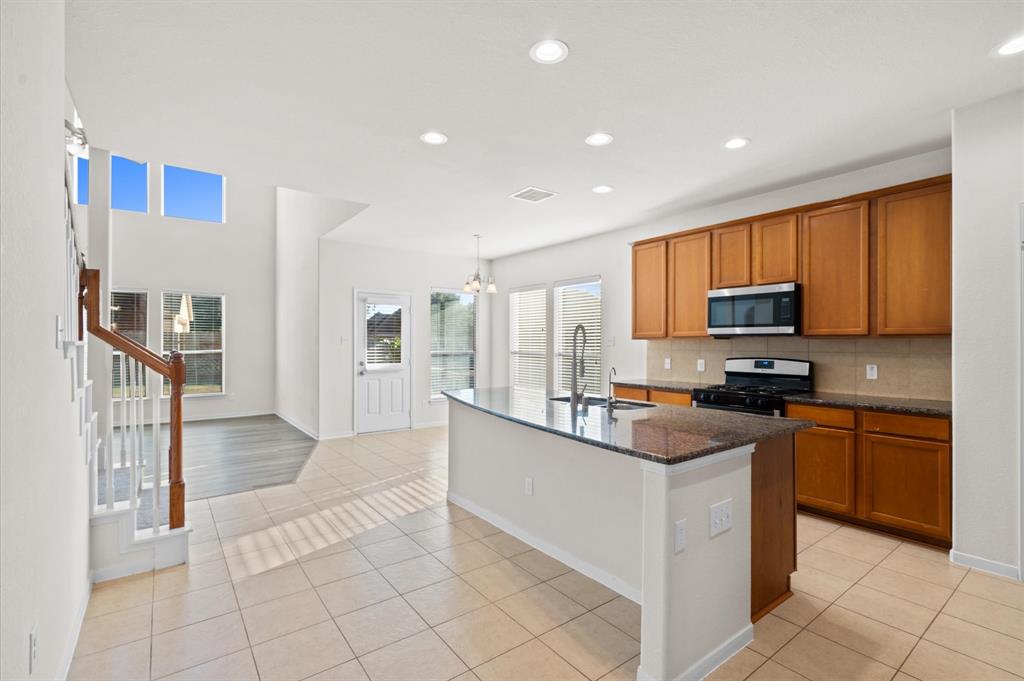 24427 N Tide Bay Circle, Katy, Texas image 5