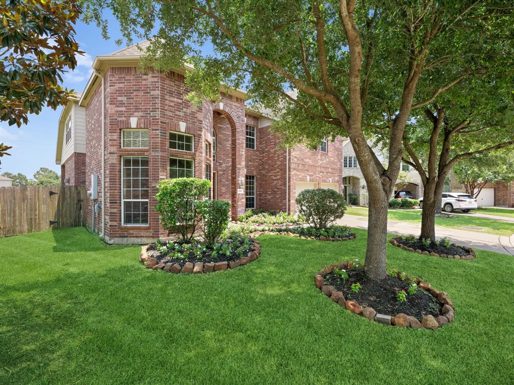 3719 Quail Springs Lane, Katy, Texas image 1
