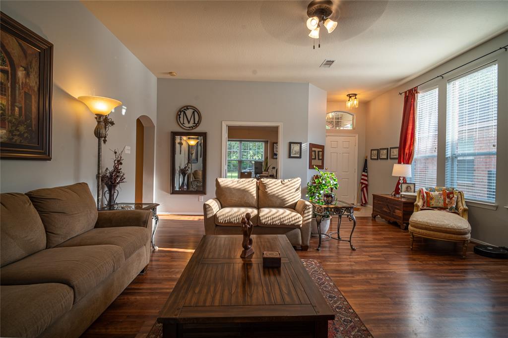 32102 Annice Lane, Pinehurst, Texas image 9