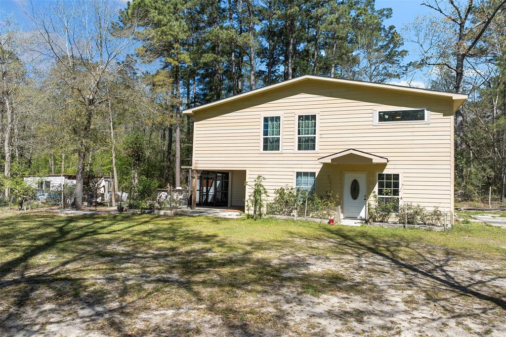1181 Hickman Creek Drive, Cleveland, Texas image 1