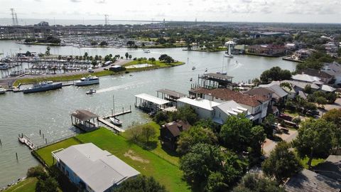 A home in Clear Lake Shores