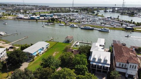 A home in Clear Lake Shores