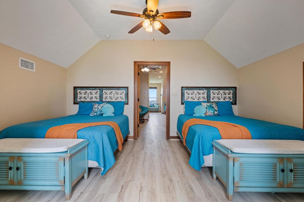 2757 Gulfview Lane, Crystal Beach, Texas image 36