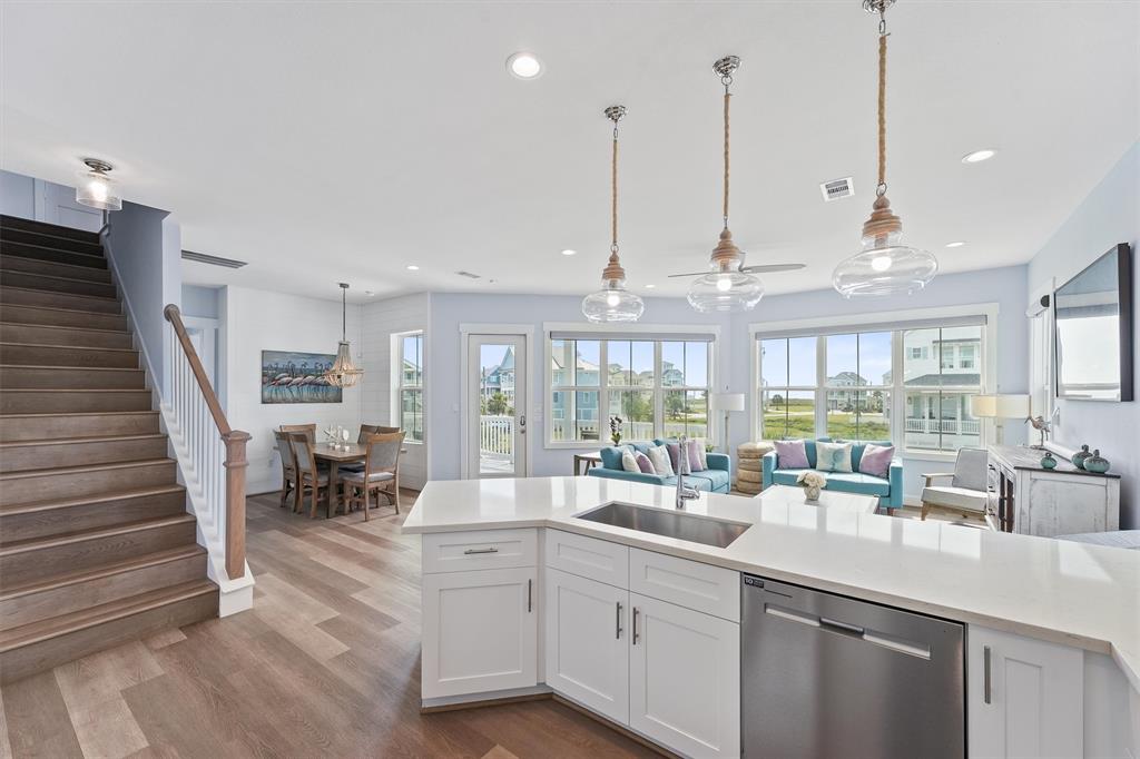 25715 Spotted Sandpiper Drive, Galveston, Texas image 13