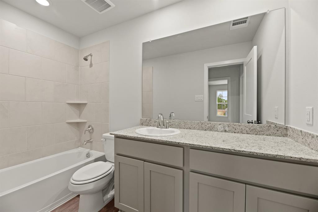 10750 Red Flagstone Drive, Conroe, Texas image 20