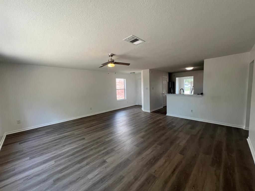 1934 Tomlinson Trail Drive, Houston, Texas image 8