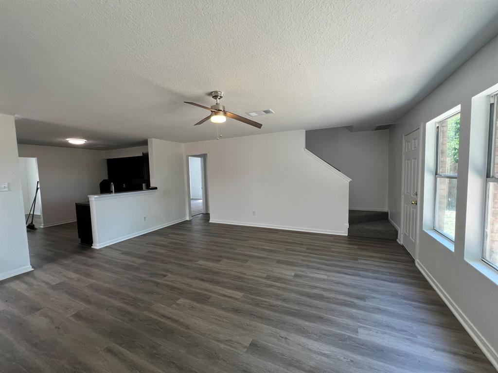 1934 Tomlinson Trail Drive, Houston, Texas image 7