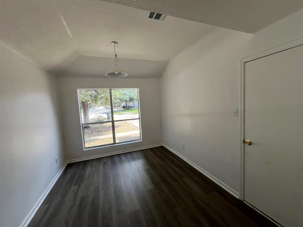 1934 Tomlinson Trail Drive, Houston, Texas image 6
