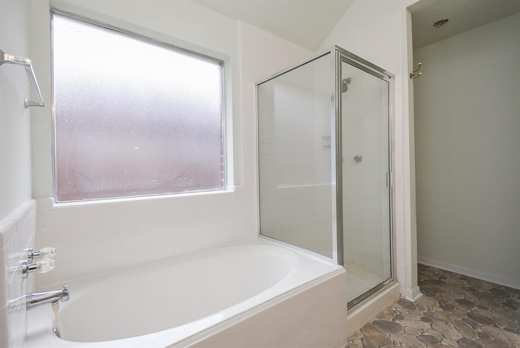6818 Cansfield Court, Katy, Texas image 12