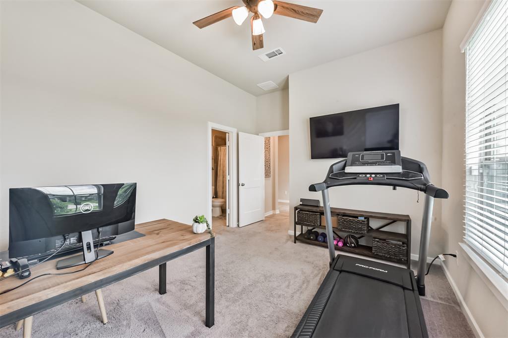 4711 Bartagrass Drive, Rosenberg, Texas image 32