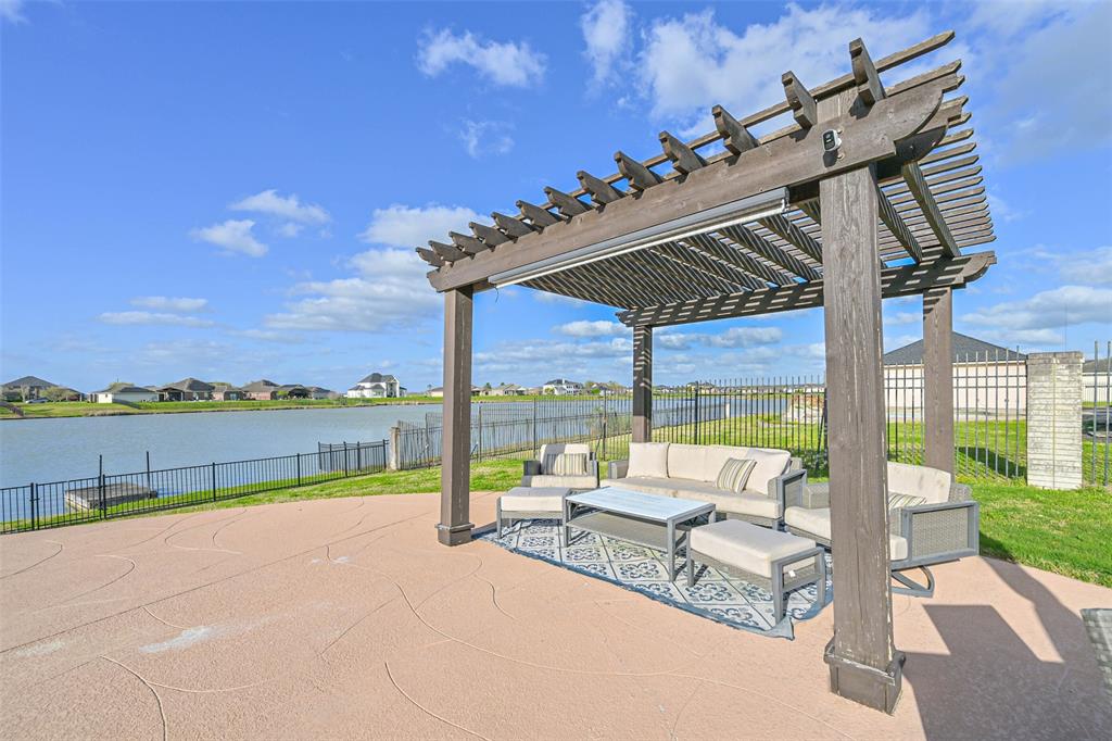 3611 S Shore Drive, Rosharon, Texas image 24