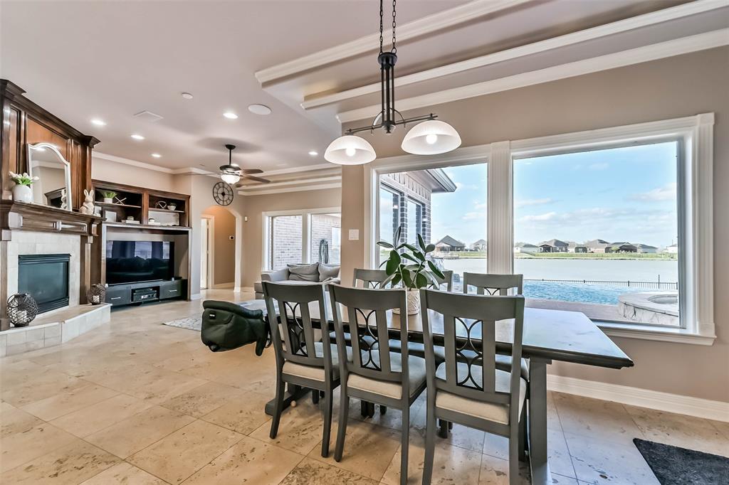 3611 S Shore Drive, Rosharon, Texas image 11