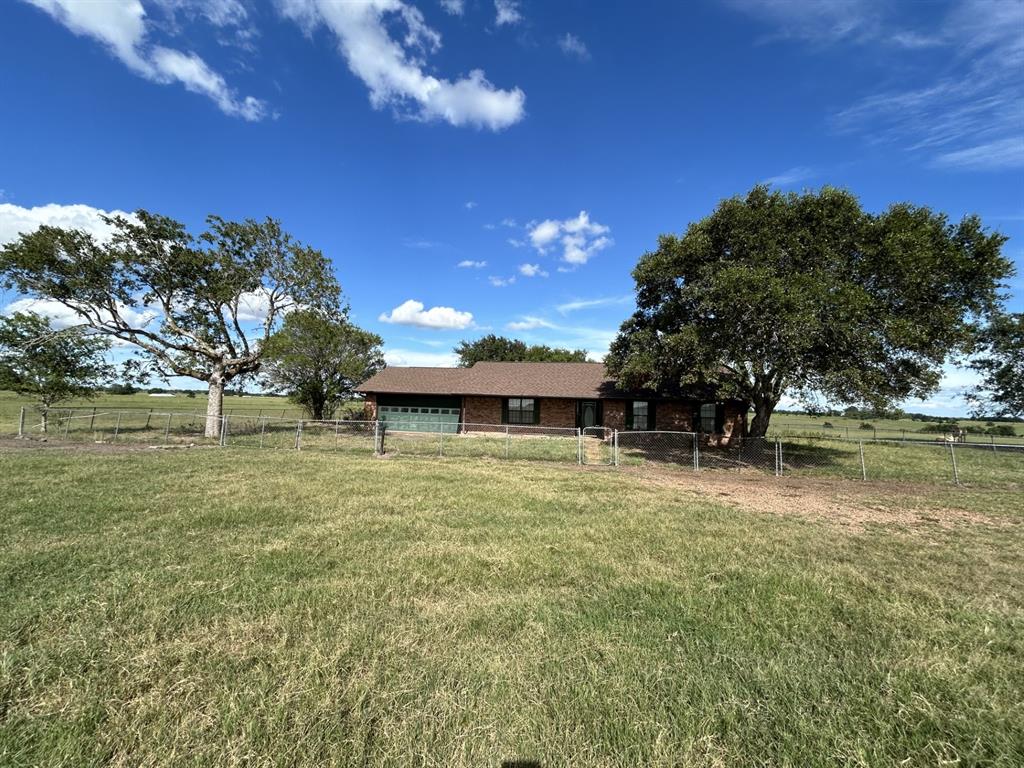 11552 Fm 1383, Schulenburg, Texas image 1