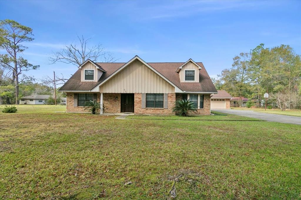 2918 Clark Circle, Orange, Texas image 1