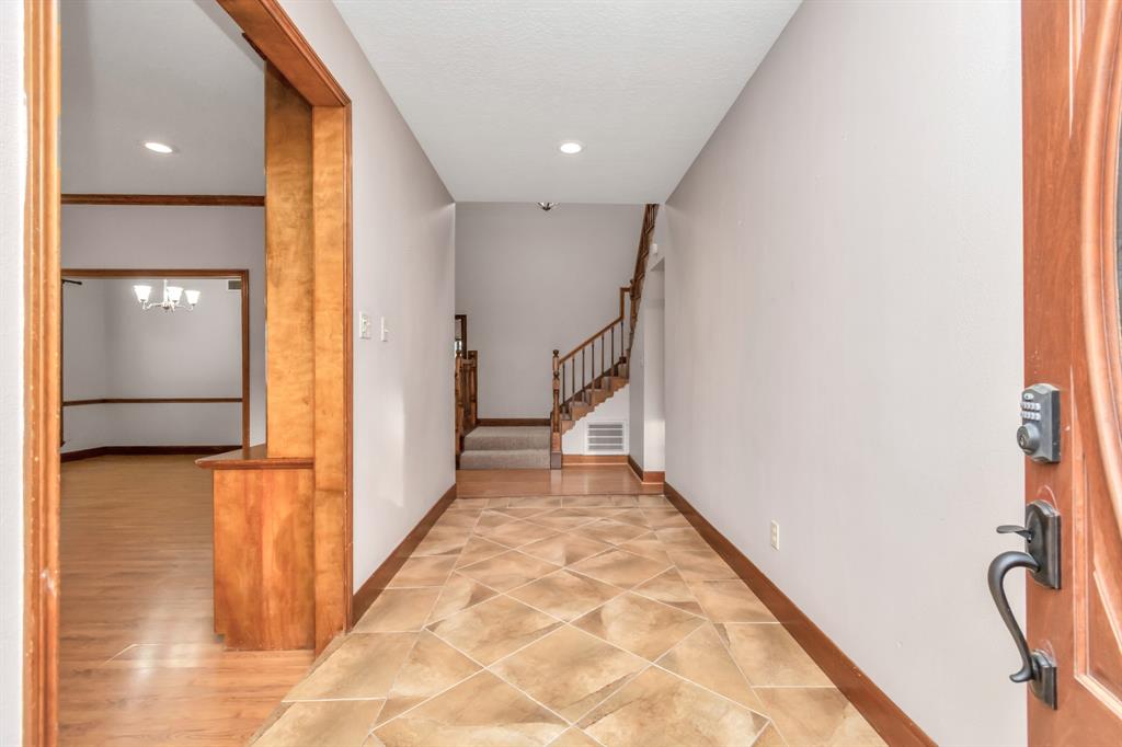 2118 Windmill Drive, Richmond, Texas image 2