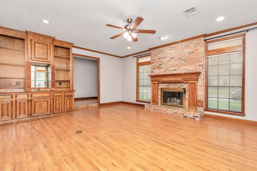 2118 Windmill Drive, Richmond, Texas image 3