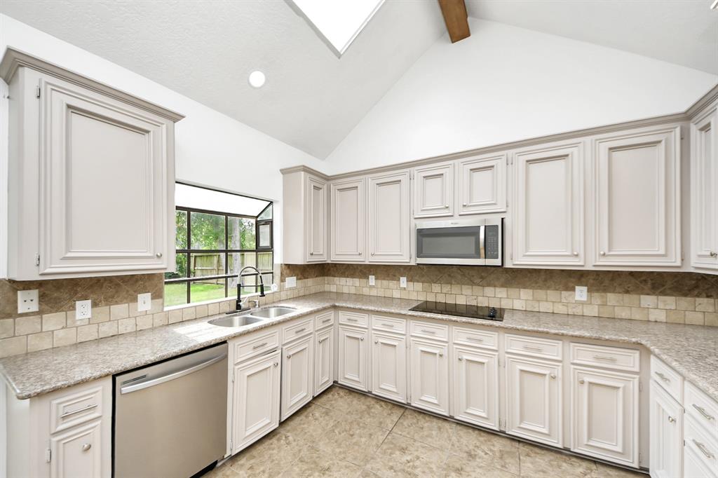2118 Windmill Drive, Richmond, Texas image 13