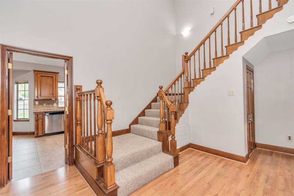 2118 Windmill Drive, Richmond, Texas image 8