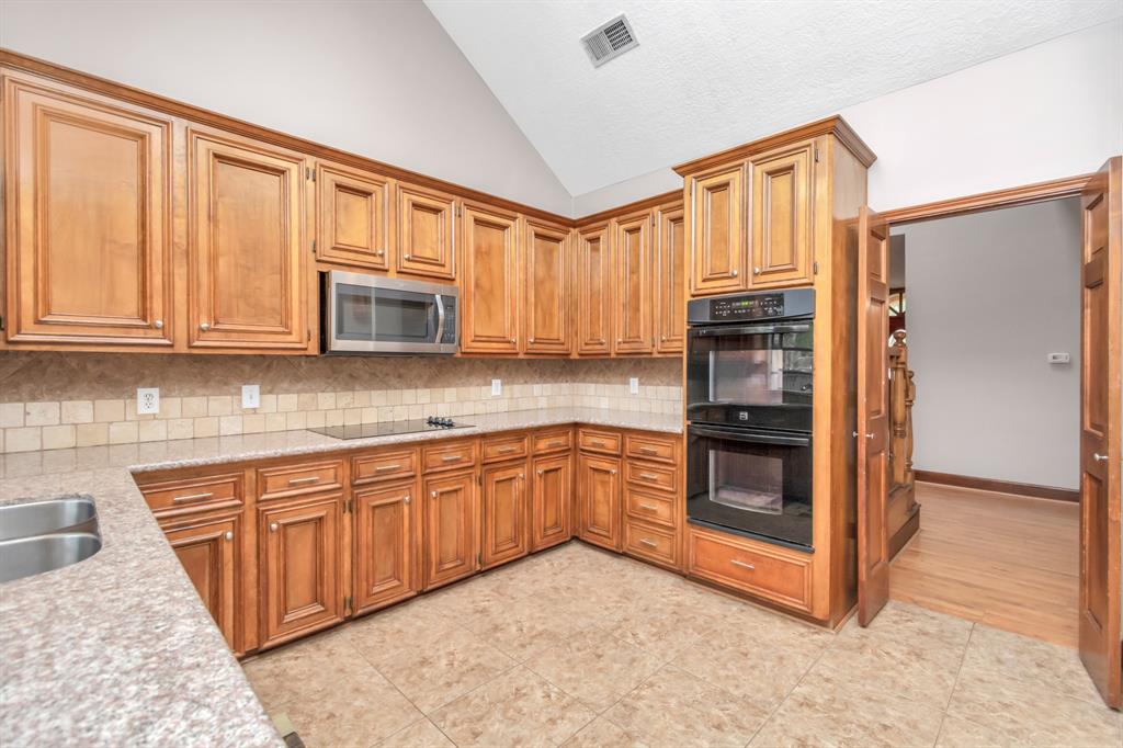 2118 Windmill Drive, Richmond, Texas image 15