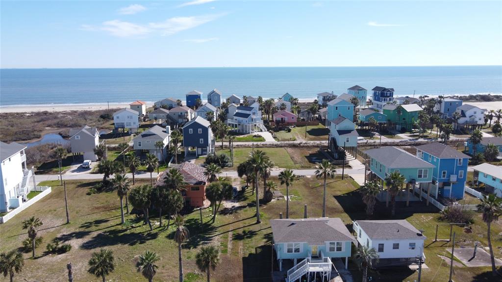 11208 Schwartz Drive, Galveston, Texas image 1