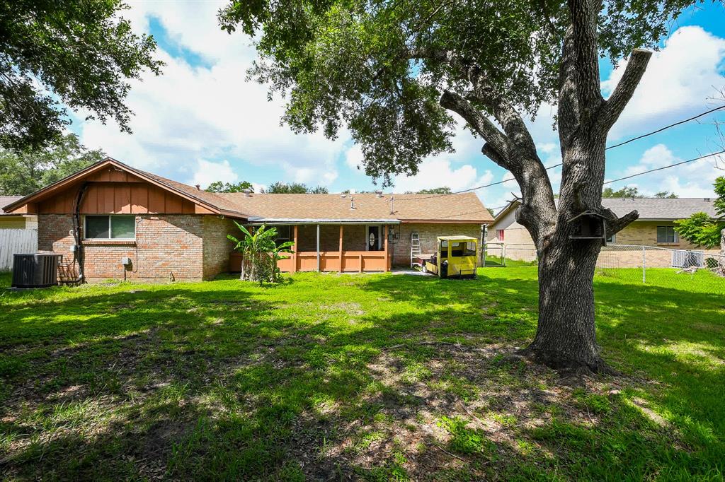 609 Jackson Street, Edna, Texas image 30