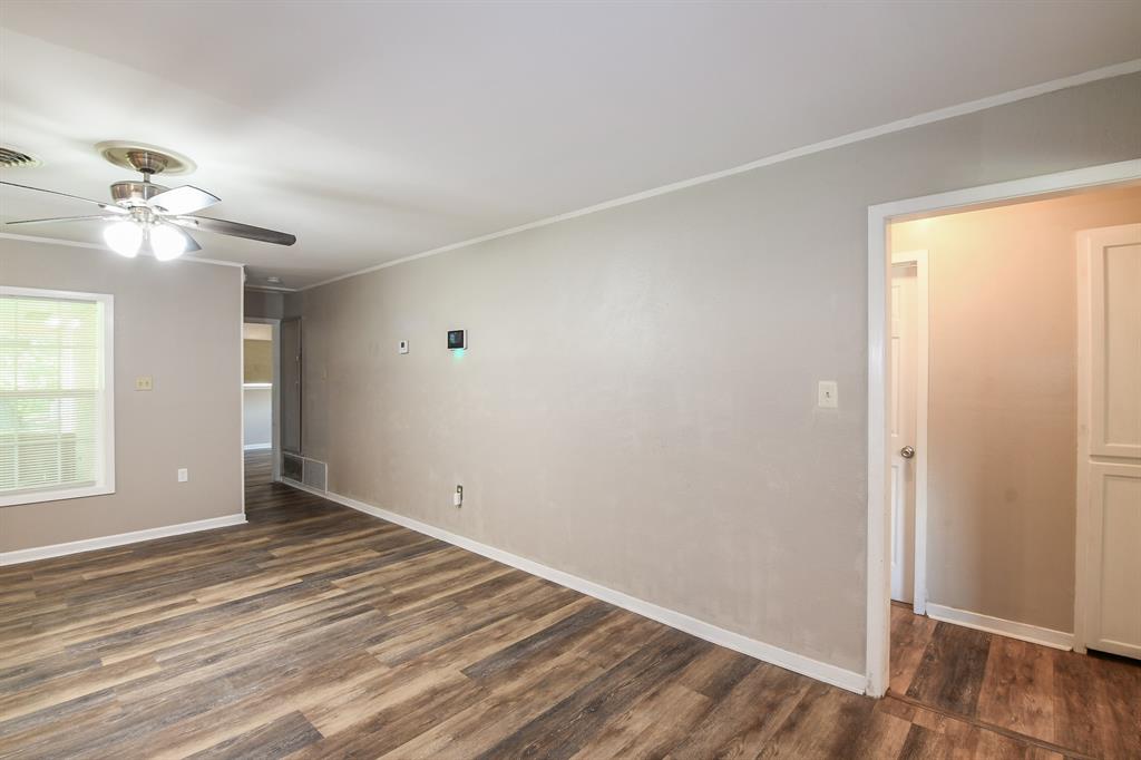 609 Jackson Street, Edna, Texas image 14