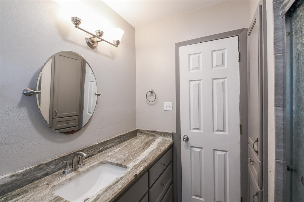 609 Jackson Street, Edna, Texas image 23