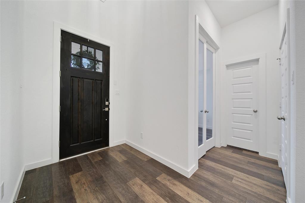 5122 Lone Tree Drive, Fulshear, Texas image 3