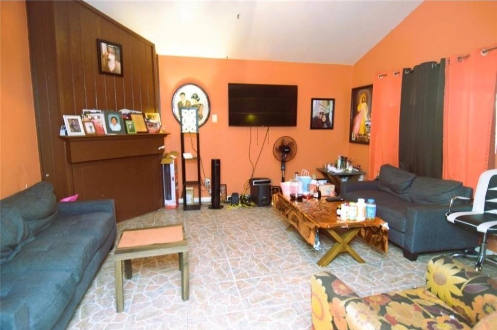 12506 Autumn Leaf Lane