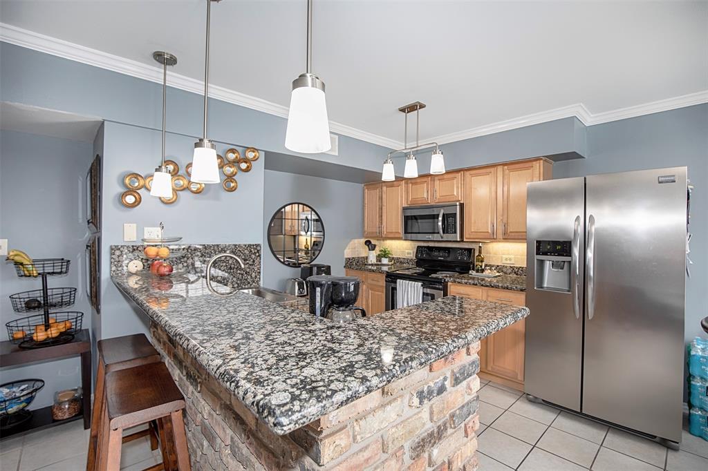 2101 Fountain View Drive #80, Houston, Texas image 16
