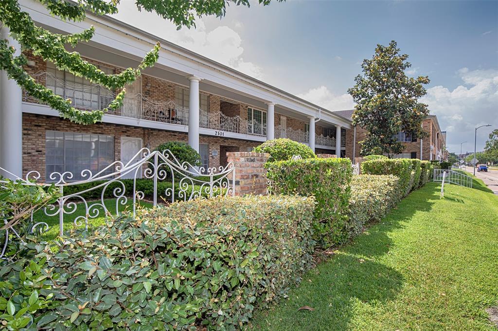 2101 Fountain View Drive #80, Houston, Texas image 31