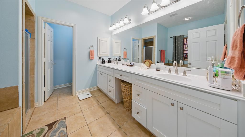 7119 Laguna Villas, Houston, Texas image 16