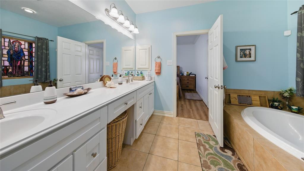 7119 Laguna Villas, Houston, Texas image 17