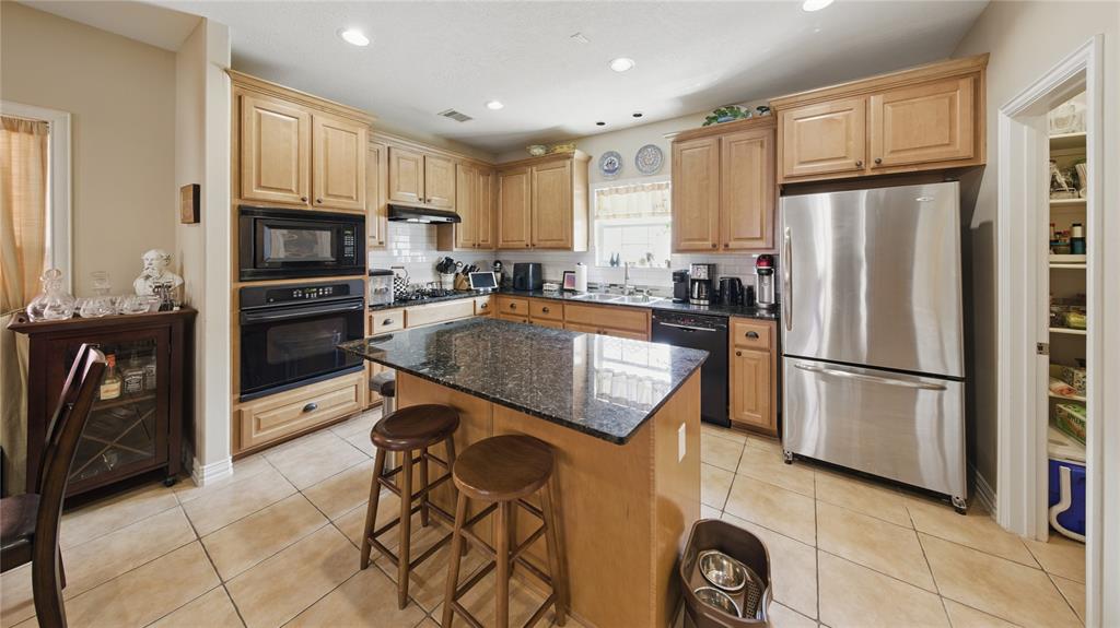 7119 Laguna Villas, Houston, Texas image 11