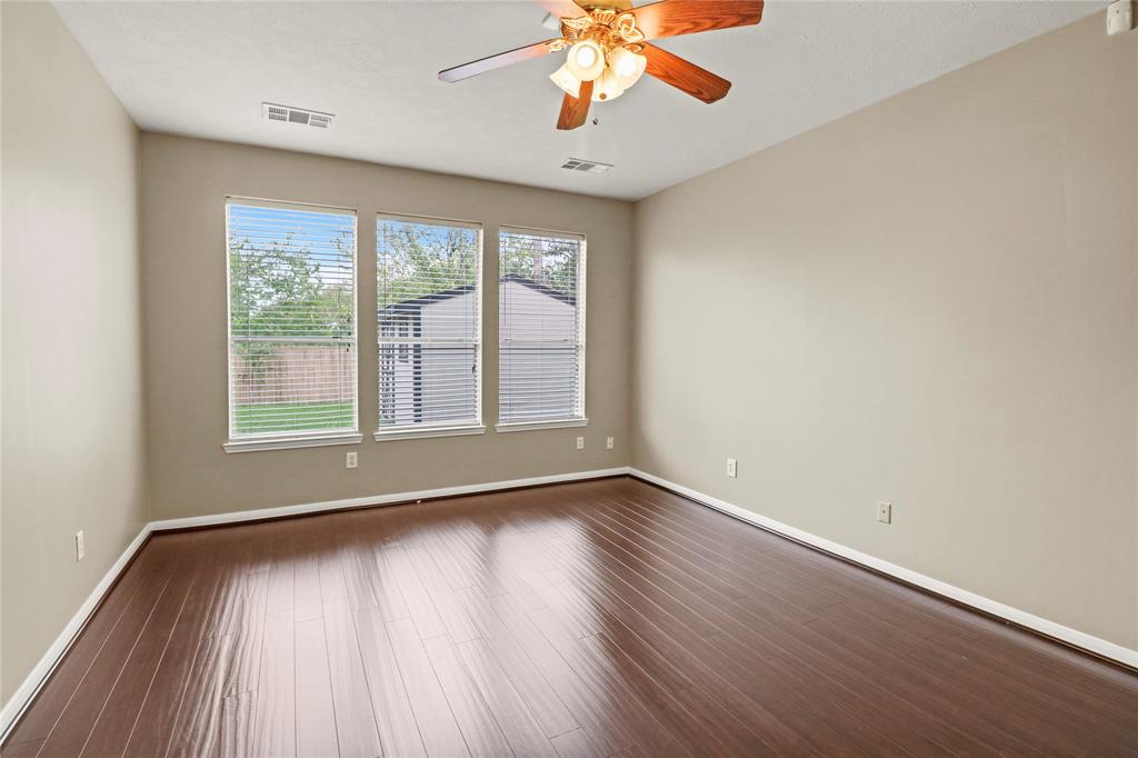 10807 Oak Bayou Lane, Houston, Texas image 21