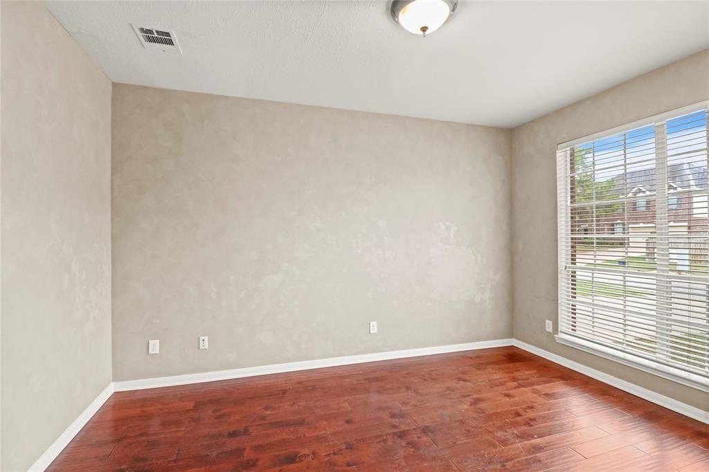 10807 Oak Bayou Lane, Houston, Texas image 7
