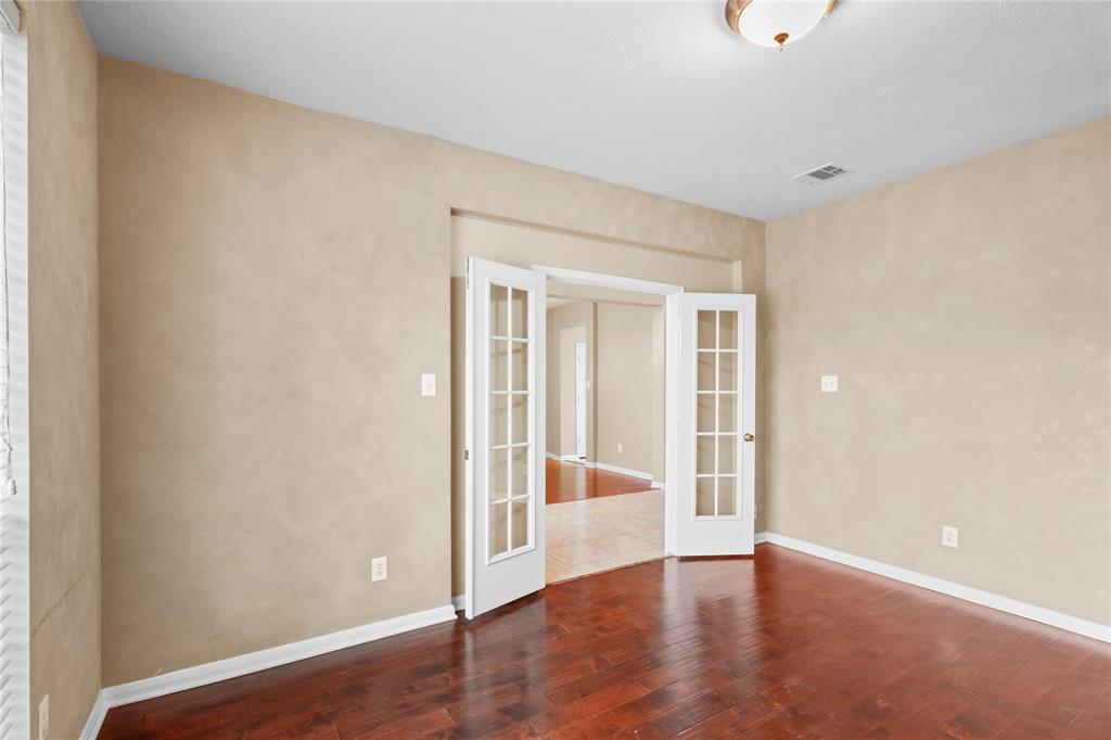 10807 Oak Bayou Lane, Houston, Texas image 8